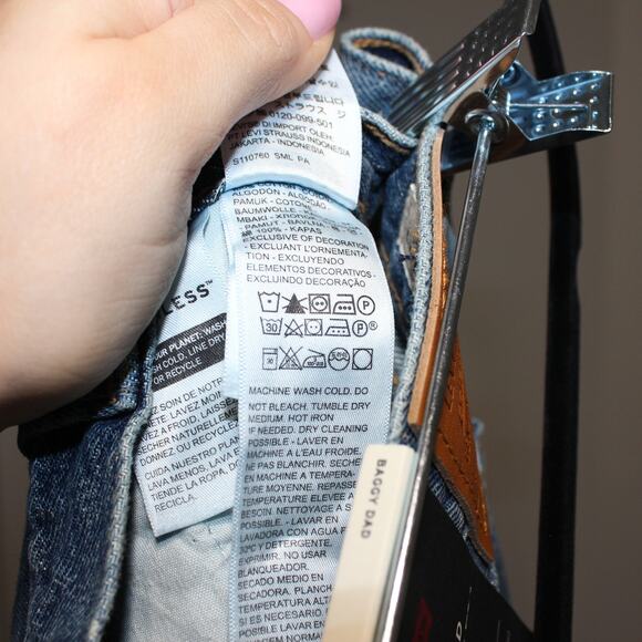 Levi’s Premium Baggy Dad Jeans Size 32 x 28 NWT - Picture 7 of 11